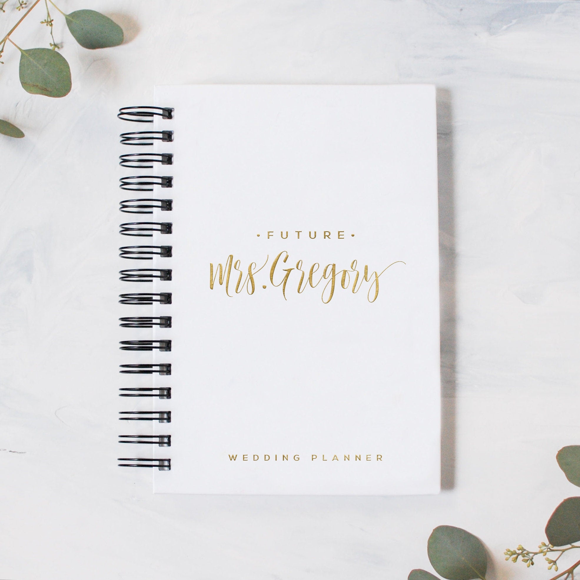 White and Gold Personalized Wedding Planner
